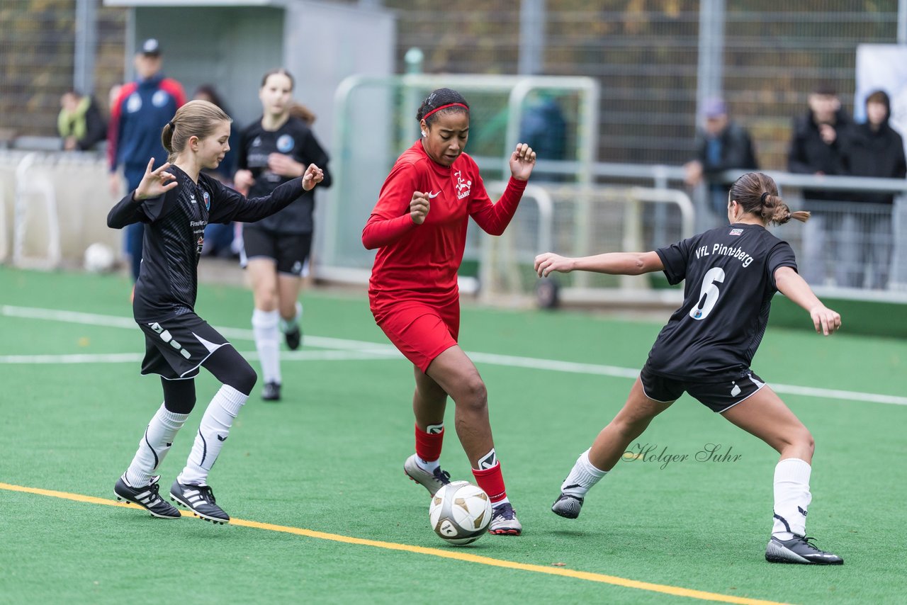 Bild 414 - wCJ VfL Pinneberg - Eimsbuettler TV : Ergebnis: 0:3